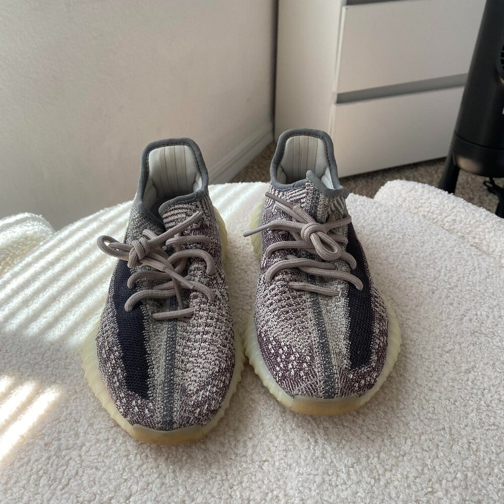 adidas Yeezy Boost 350 V2